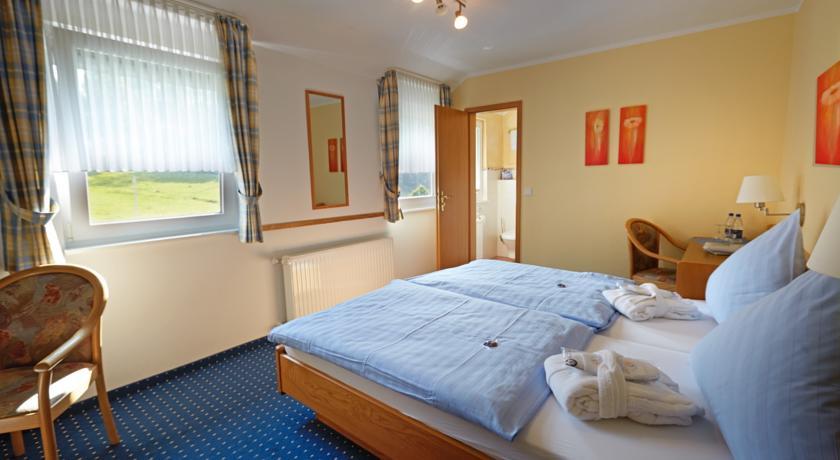 Tommes Gaestehaus Zur Muehle Schmallenberg Esterno foto
